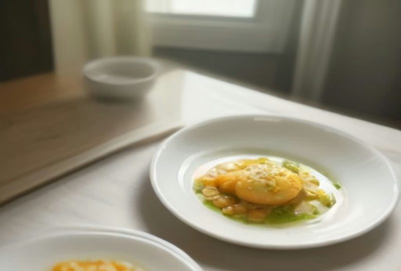 Lemon Garlic Chicken Breast (柠檬蒜香煎鸡胸) — Chinese recipe